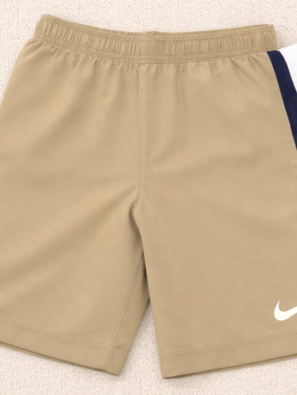 Boys Nike Shorts Size 5 NWT